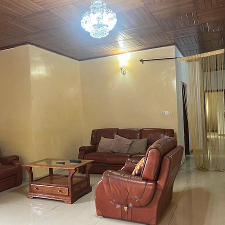 Appartement Moderne De 120M2, Dote De Cameras De Surveillance, Quartier Residentiel, Nkomo Maetur, Yaoundé Dış mekan fotoğraf