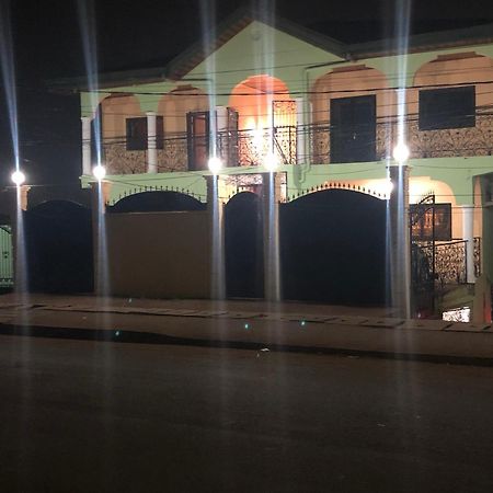 Appartement Moderne De 120M2, Dote De Cameras De Surveillance, Quartier Residentiel, Nkomo Maetur, Yaoundé Dış mekan fotoğraf