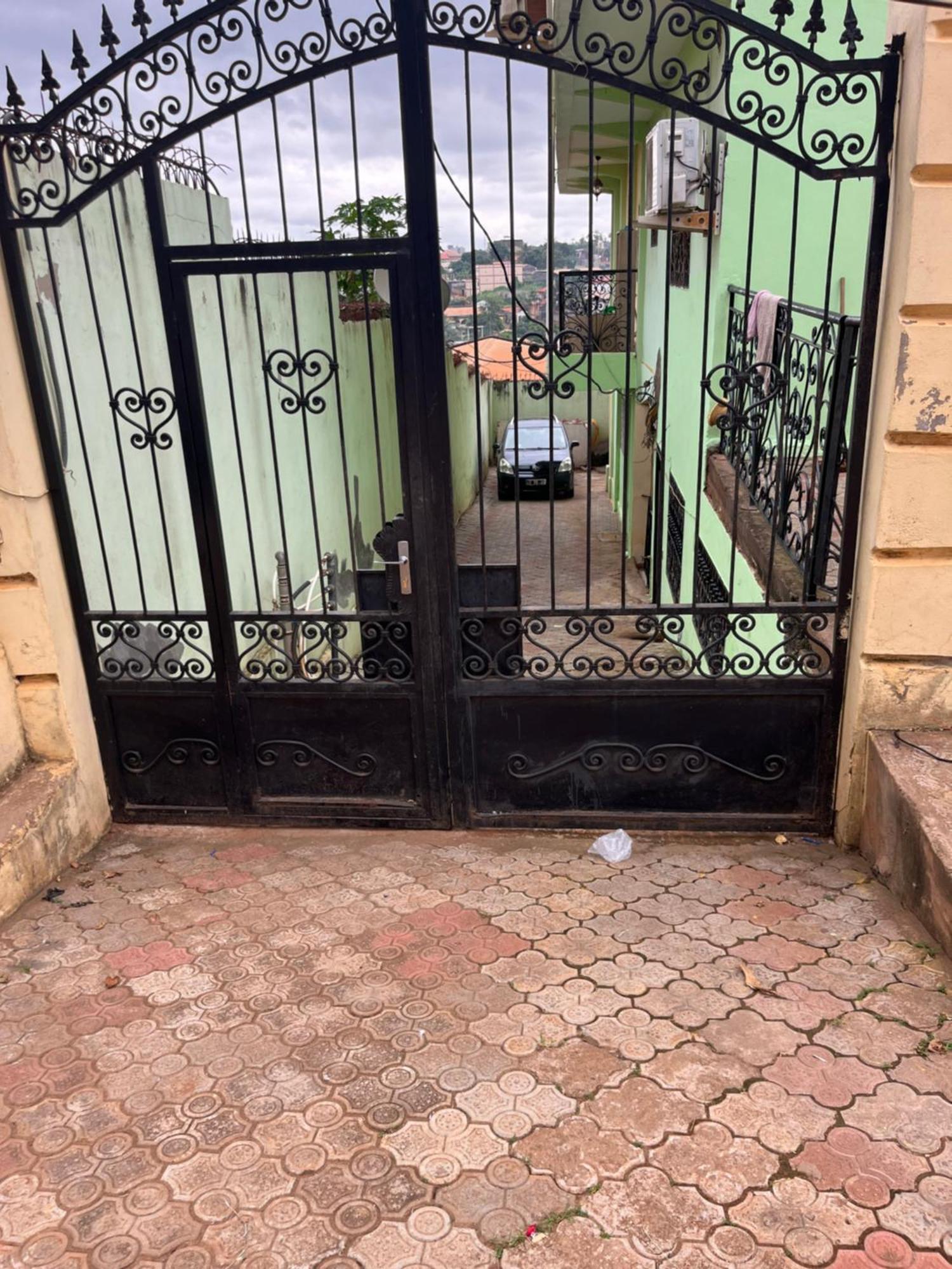 Appartement Moderne De 120M2, Dote De Cameras De Surveillance, Quartier Residentiel, Nkomo Maetur, Yaoundé Dış mekan fotoğraf