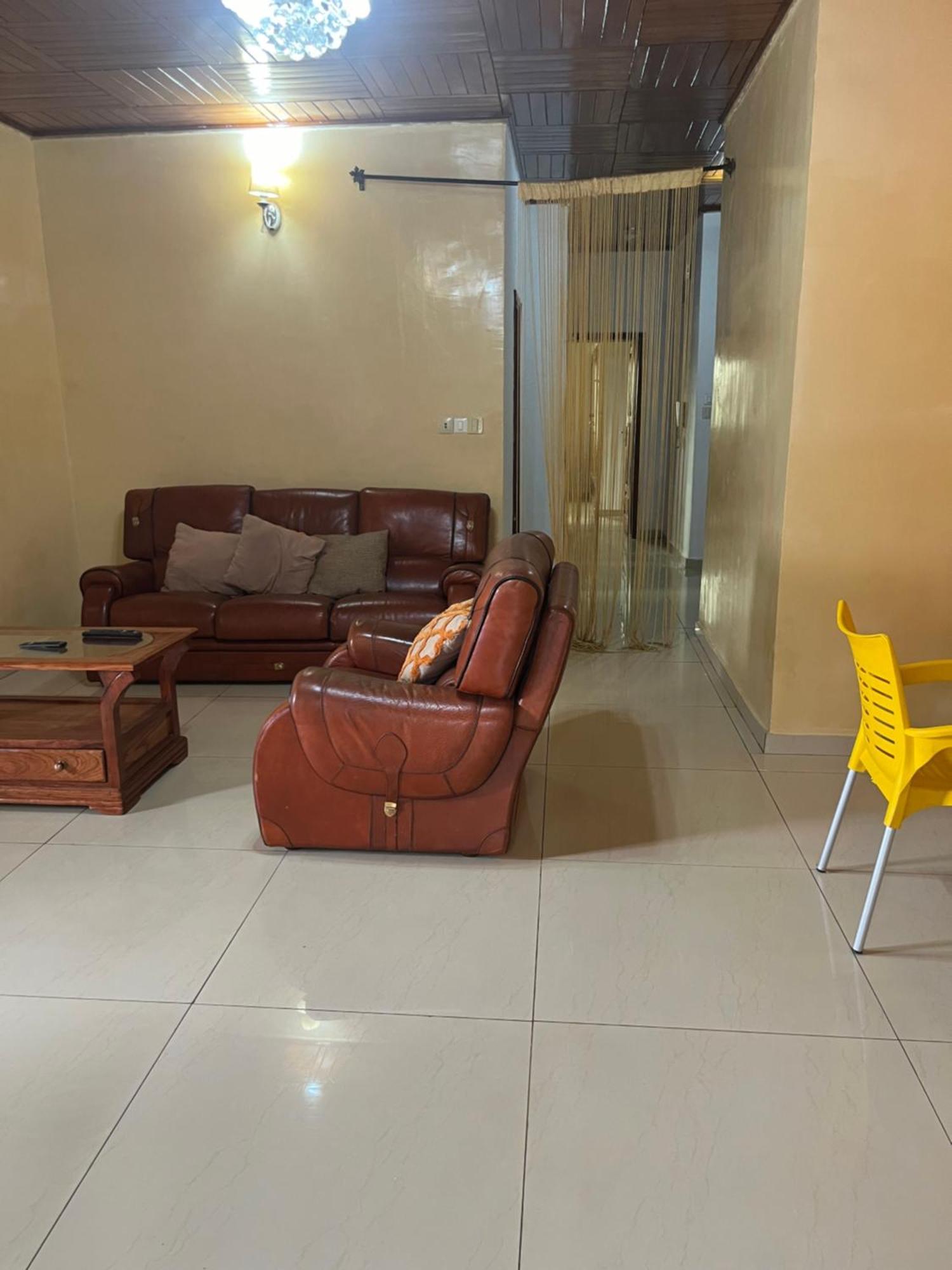 Appartement Moderne De 120M2, Dote De Cameras De Surveillance, Quartier Residentiel, Nkomo Maetur, Yaoundé Dış mekan fotoğraf